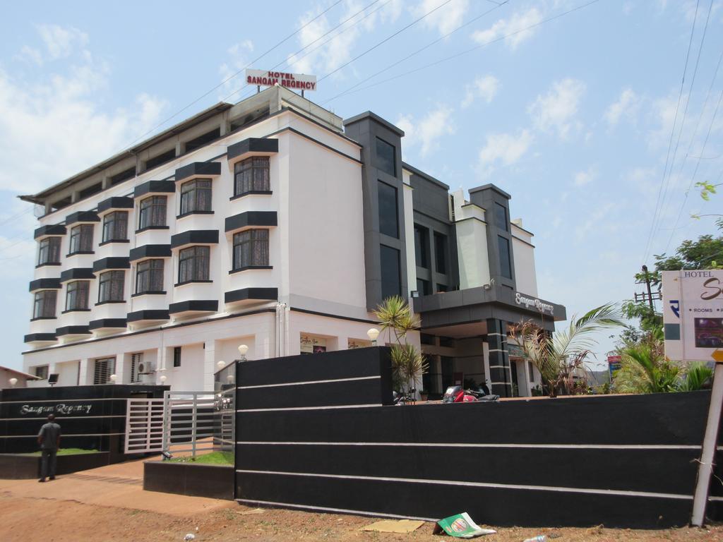 Hotel Sangam Regency Ratnāgiri Eksteriør bilde